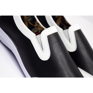 [MỚI VỀ] GIÀY SLIP ON NỮ ĐEN TRẮNG DA LÌ SLIPOGB