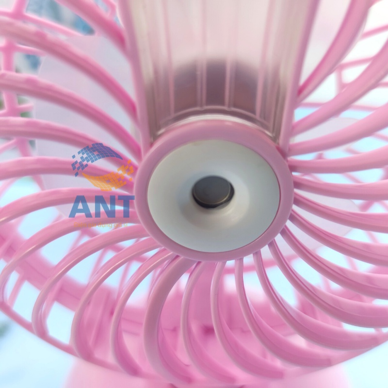 Quạt sạc tích điện PHUN SƯƠNG  DP 7623