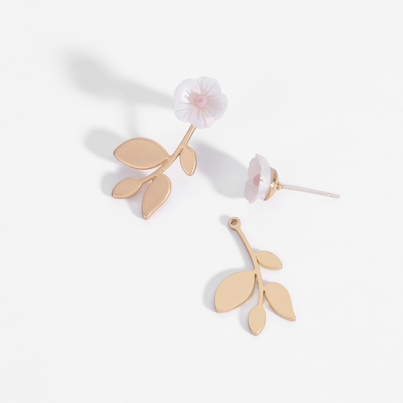 Bông Tai Acrylic Hình Hoa Màu Trắng/ Vàng Kim Thời Trang Phong Cách Vintage Cho Nữ OG097