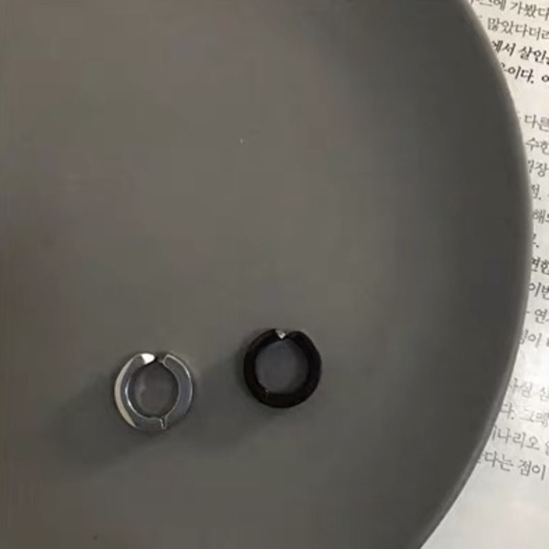 Khuyên Tai Thép Titan Không Xỏ Lỗ Phong Cách Harajuku Đơn Giản Đa Năng