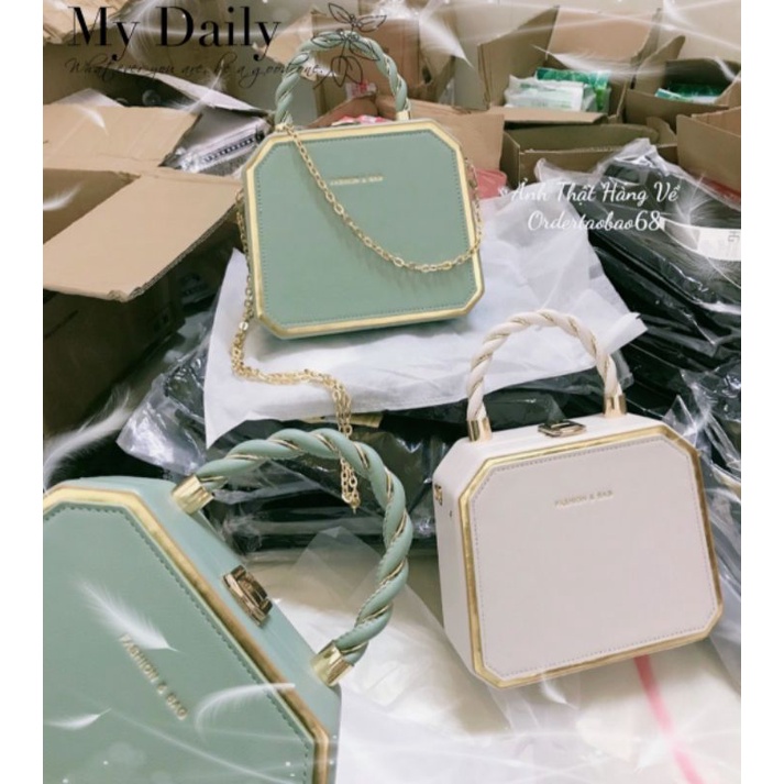 Túi Xách Đeo Chép Hộp Thời Trang