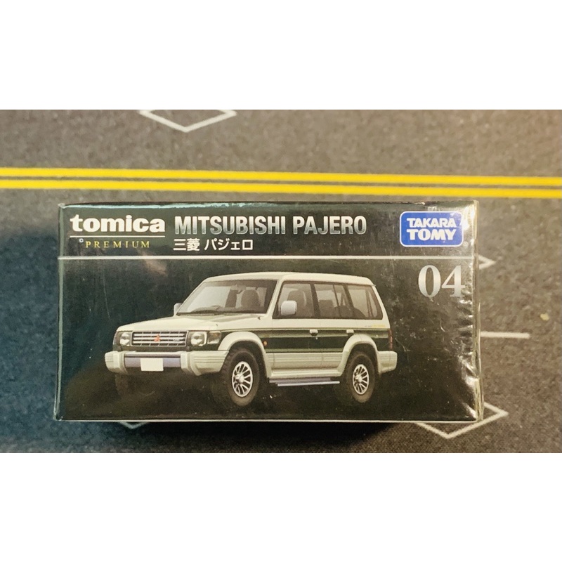Hobby Store xe mô hình Tomica Premium Mitsubishi Pajero