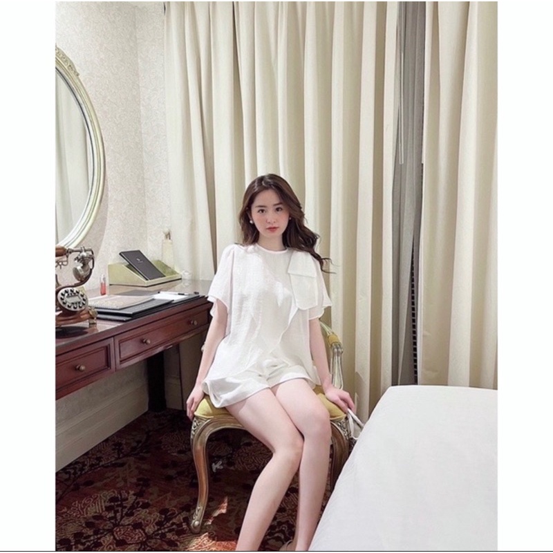 Em lên set đũi trắng tiểu thư đây ạ