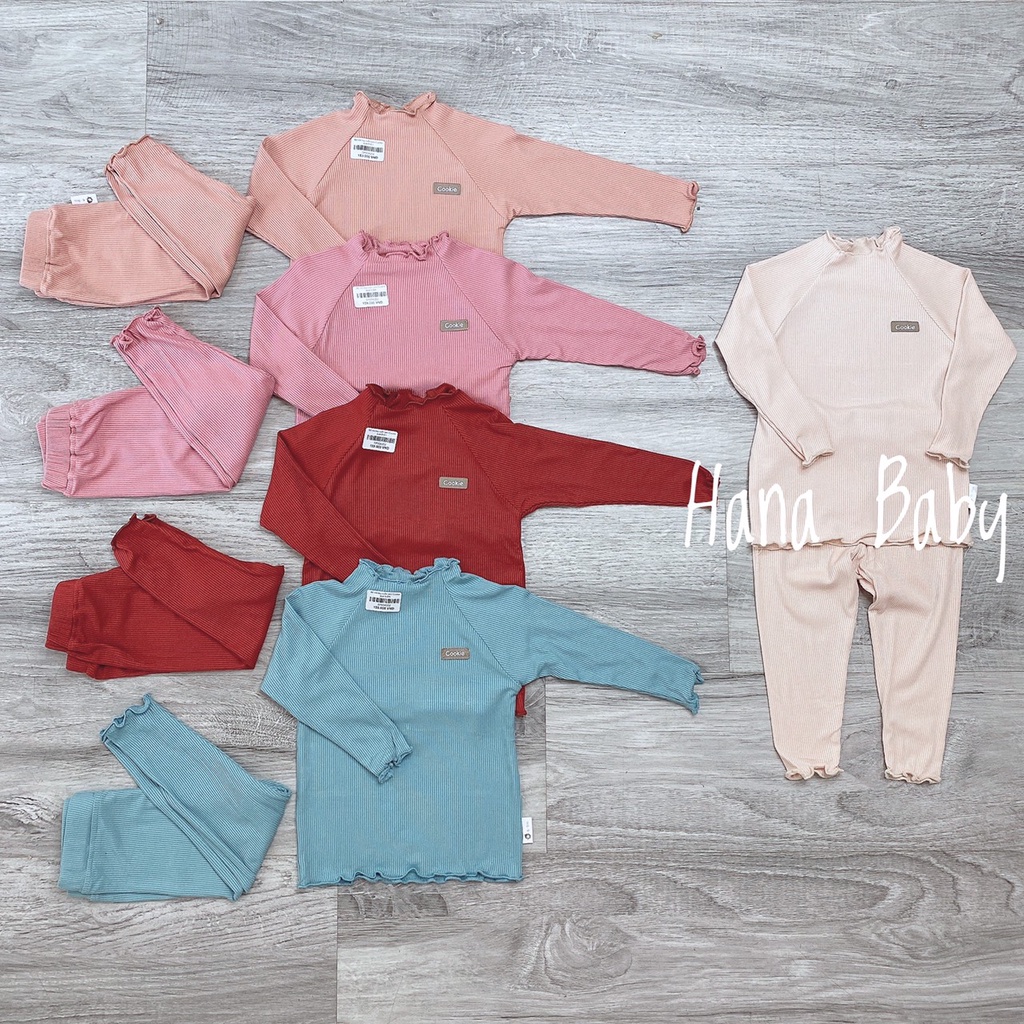 Bộ áo dài tay cuốn bèo chui đầu Cookie cho bé dưới 5 tuổi