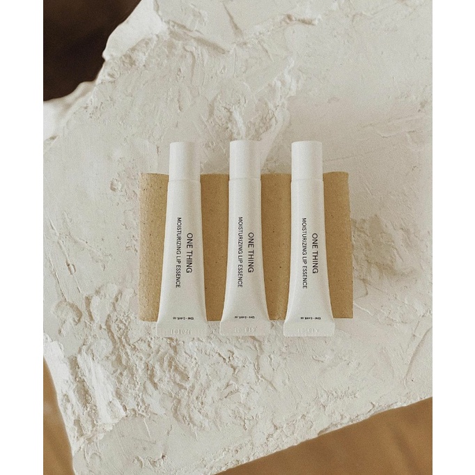 Son dưỡng môi ONETHING MOISTURIZING OIL LIP ESSENCE