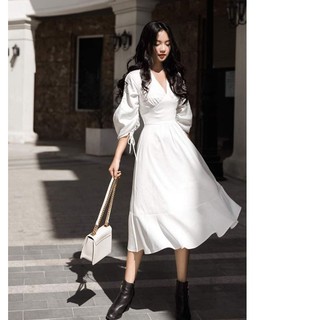 Đầm Trắng Dáng Xòe Cổ Tim
