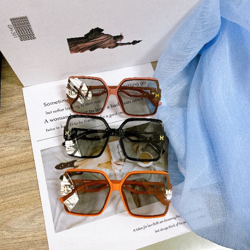 Kính Vuông Nữ Đổi Màu Chữ H Hermes Đi Ngày Và Đêm Của Nam Và Nữ Chống Tia UV400 Đi Đêm Chống Chói HM