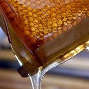 MẬT ONG NGUYÊN CHẤT Nội Địa 700g - Thế Hồng Honey