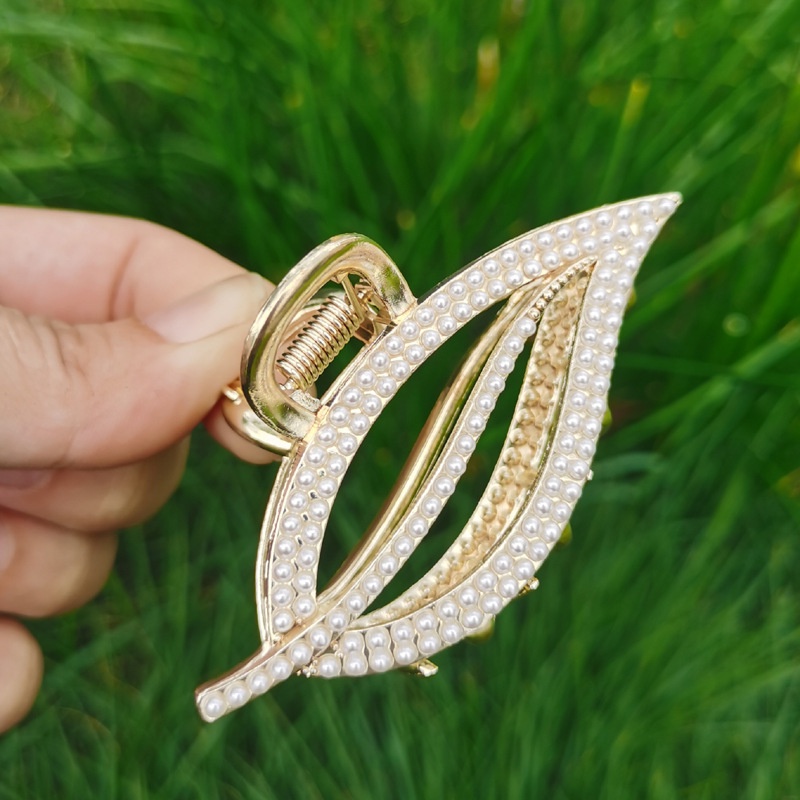 Cặp/Kẹp tóc hàn quốc kim loại hình chiếc lá đính đá ngọc trai nhân tạo hot trend xinh xắn dành cho nữ - #keptochanquoc