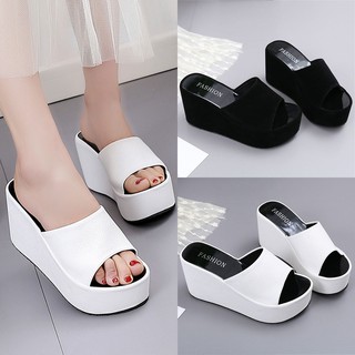 Dép đế xuồng nữ hở ngón đi biển mùa hè