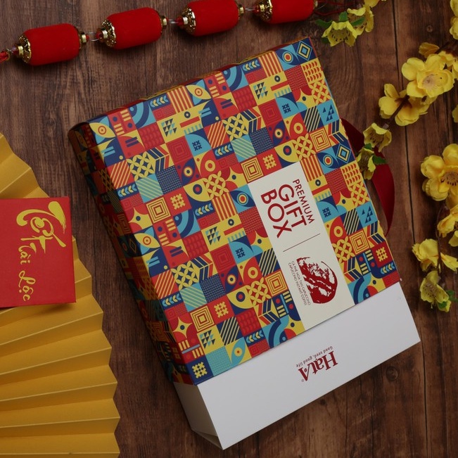 Hộp quà tặng cao cấp Hạt A Cafe Premium Gift Box Coffee 3 loại cà phê hòa tan 288g - 16 stick | BigBuy360 - bigbuy360.vn