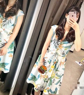 Váy Zara hoa lá cúc gỗ