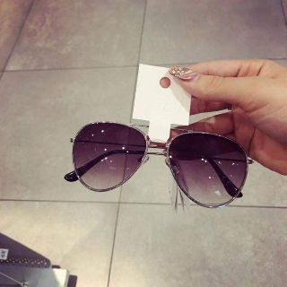 KÍNH H&M AUTH