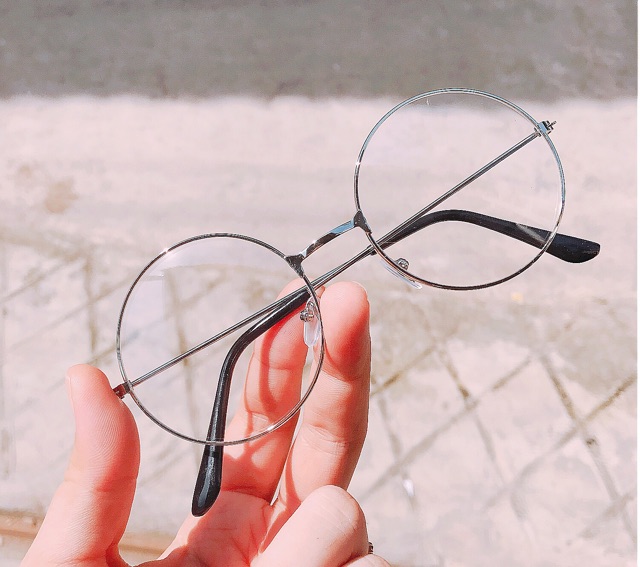 Kính Giả Cận Thầy Bói | BigBuy360 - bigbuy360.vn