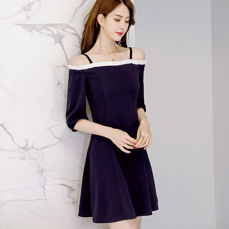 Đầm lệch vai màu trơn phong cách Hàn Quốc