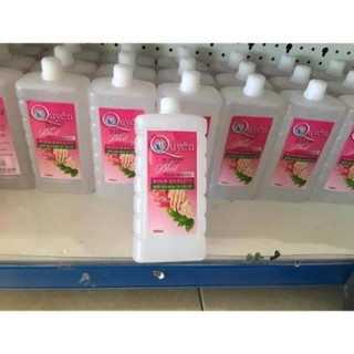 Nước lau axiton hàng chuẩn chai to .