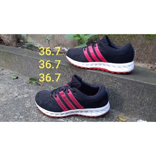 Giày adidas chính hãng thông hơi 2hand , độ mới cao