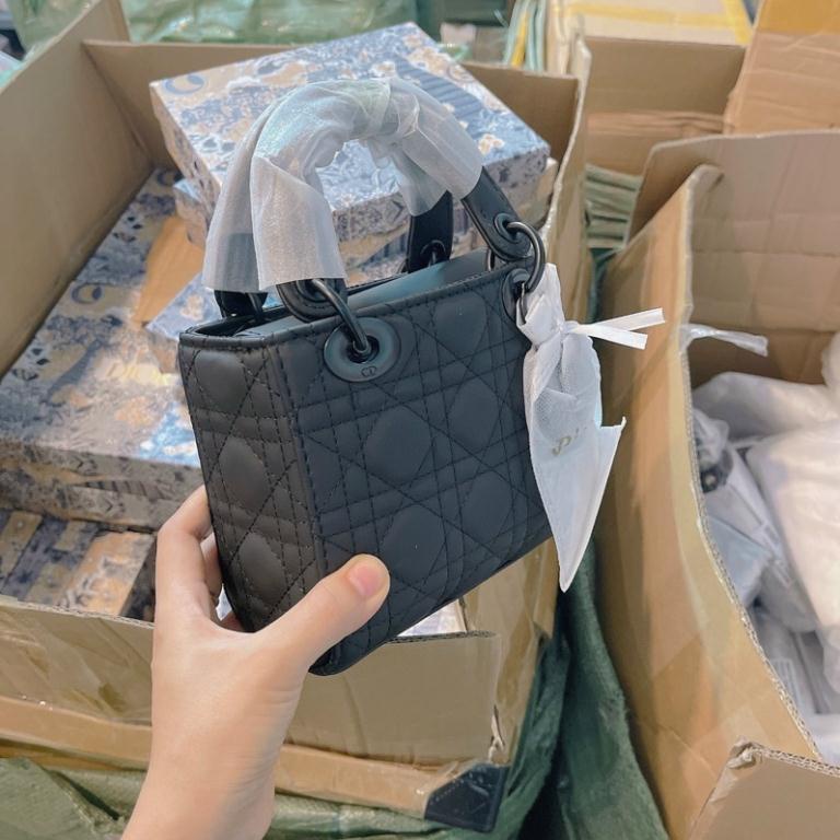 Túi CD da lì đồng màu size 17 và size 20 fullbox hàng QC cao cấp