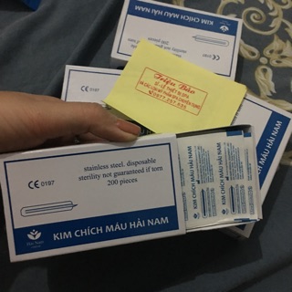 Kim lấy mụn