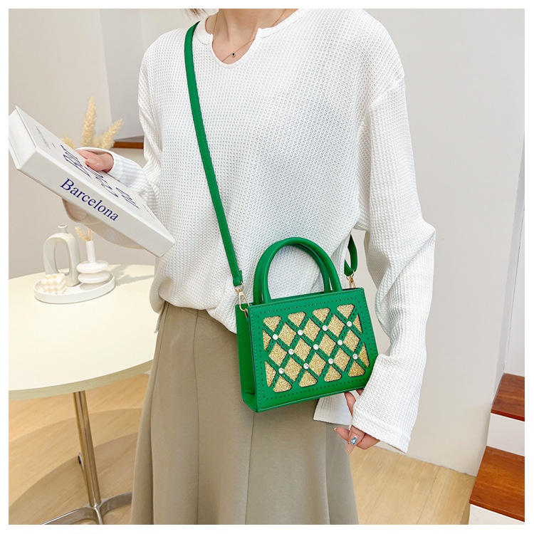 Túi xách nữ JASMIN NOIR phối đinh tán thiết kế rỗng độc đáo