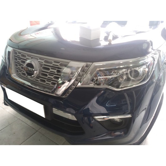 Bộ ốp bảo vệ, trang trí đèn xe Nissan Terra