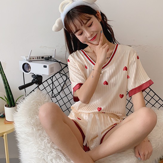 [ Mã WASTRUN4 giảm 10% tối đa 30K đơn 99K] Bộ Lụa mặc nhà ngắn Tim sọc cổ V 🌿 BIG SIZE 🌿 Lụa băng mềm mại - IVY081 | BigBuy360 - bigbuy360.vn