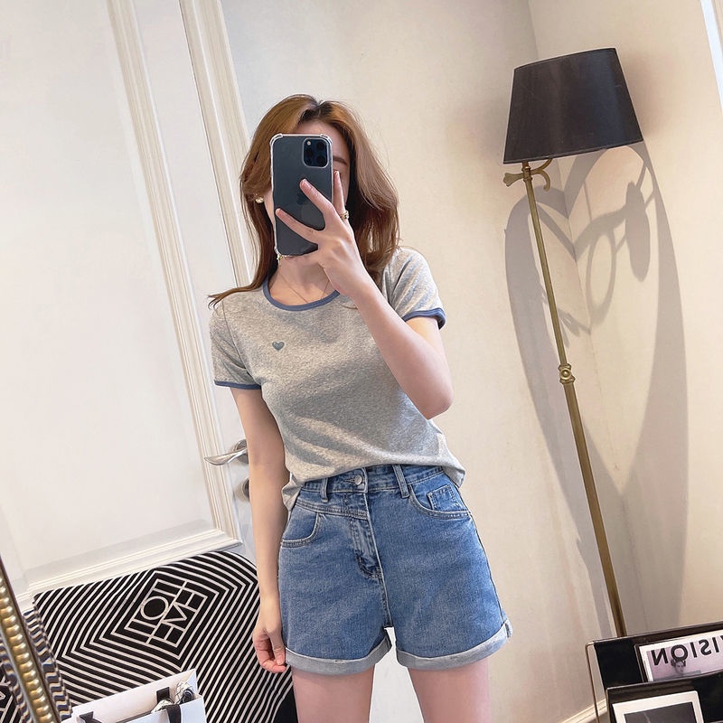 Áo thun BH ngắn tay cổ tròn thêu hình trái tim thời trang cho nữ