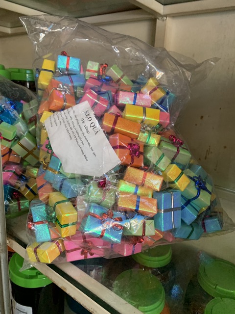 Kẹo hộp quà NOEL--500g - date mới