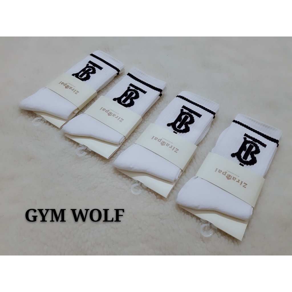 Vớ Chữ B cổ cao Unisex phong cách thể thao, trẻ trung và năng động.