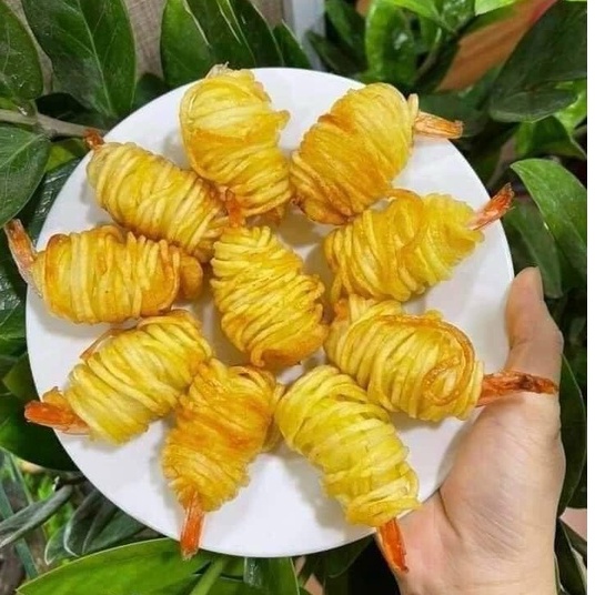 KHAY 10 CON TÔM CUỘN KHOAI TÂY