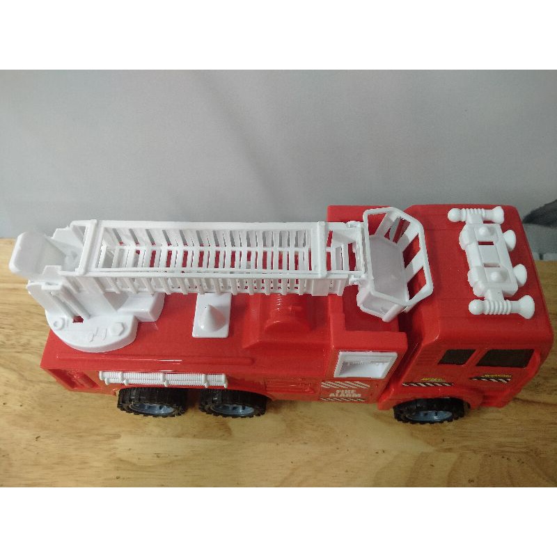 Xe Cứu Hoả Có Thang Gấp cỡ Lớn 26cm Cho Bé