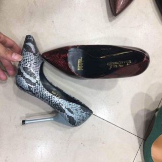 [folow shop mua giày 9k 12h ngày 15.1]giày cao gót vân rắn