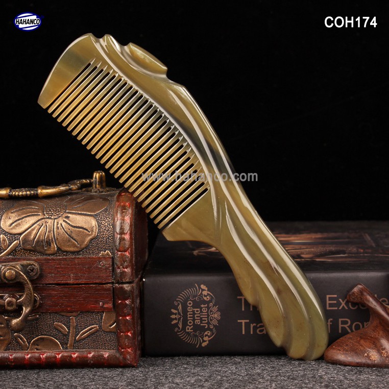 Lược sừng xuất Nhật - COH174 (Size: XL - 20cm) - Kiểu dáng Châu Âu sang trọng - Horn Comb of HAHANCO