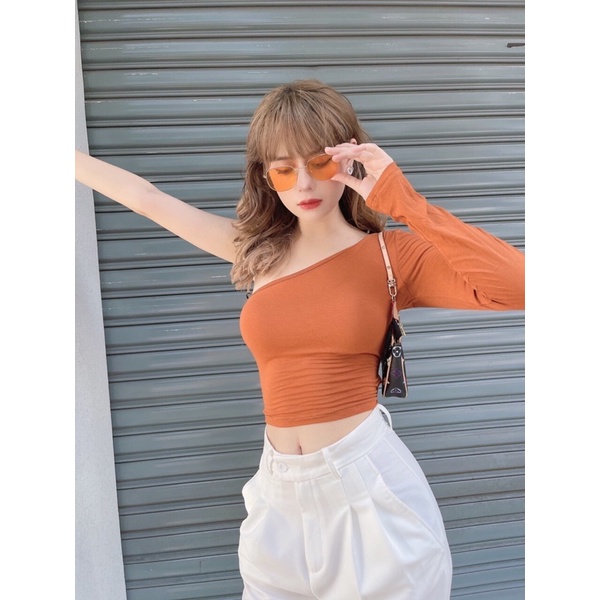 Áo Hở Lưng Lệch Vai