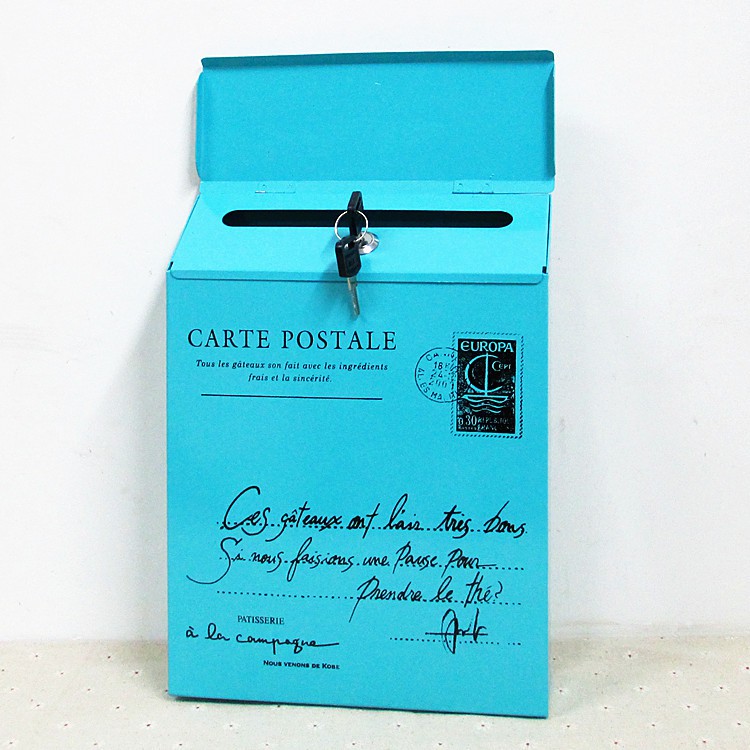 Hộp thư Postes Box kim loại decor trang trí treo tường nhiều màu có khóa