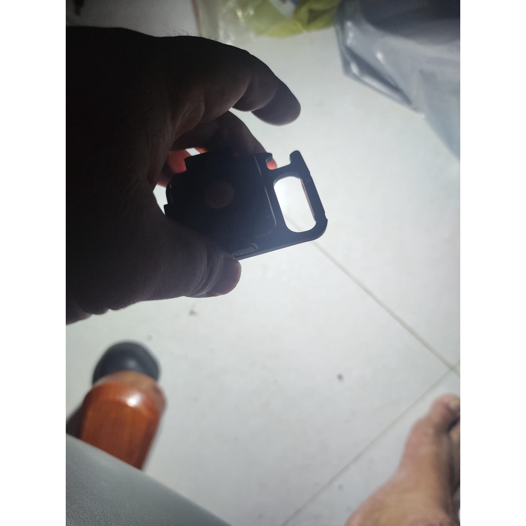 Đèn mini móc khoá đa năng, pin sạc, đèn rất sáng