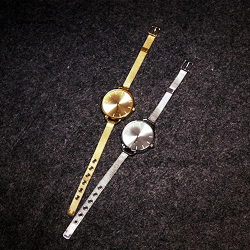 Đồng Hồ Đeo Tay Mặt Tròn Lớn Dây Kim Loại Thời Trang Cho Nữ