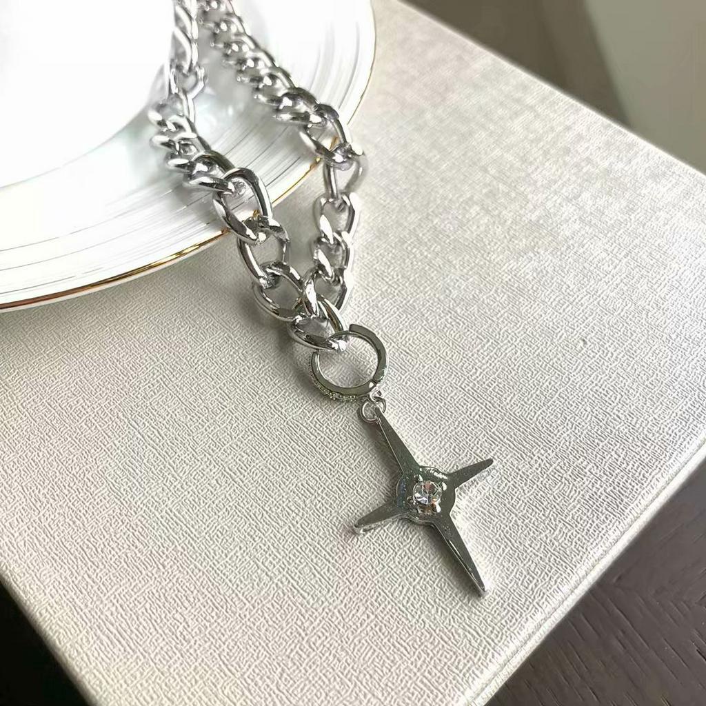 Dây Chuyền Mặt Hình Thánh Giá Chất Liệu Kim Loại 22865 Cho Nữ
