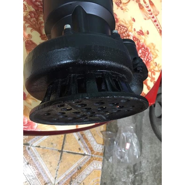 Máy bơm chìm 2hp hút được bùn dây đồng 1.5kw. điện 220v
