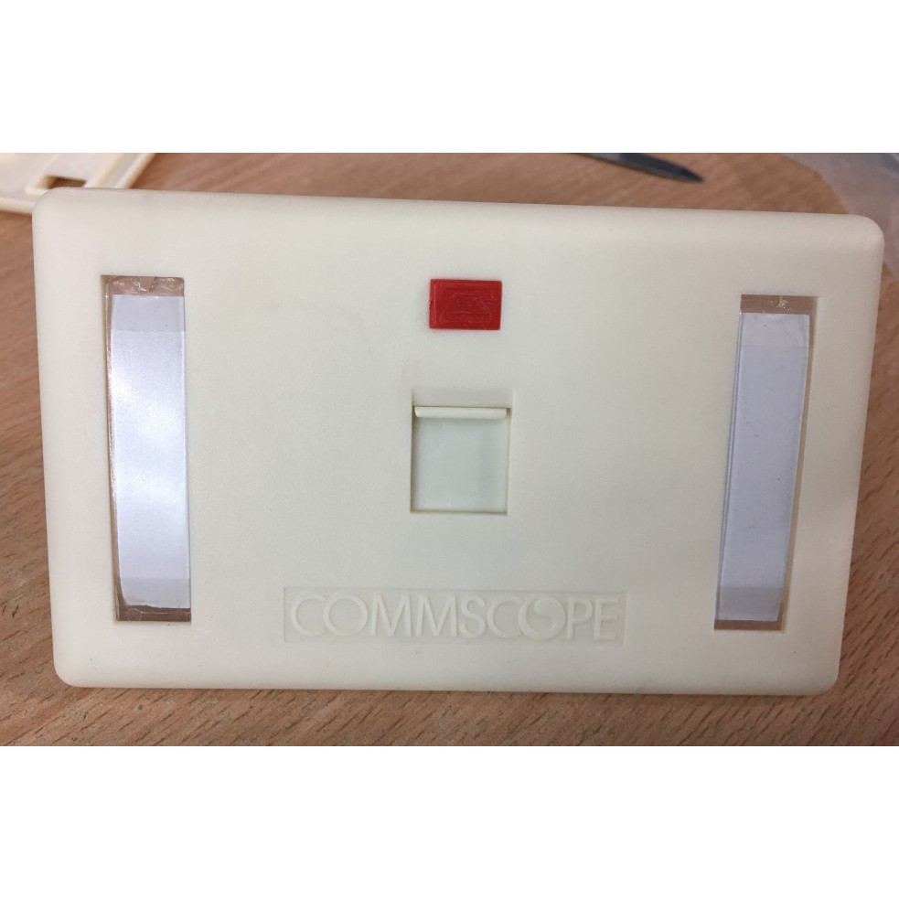 Mặt mạng Wallplate âm tường, mặt oulet 1 cổng amp/commscope