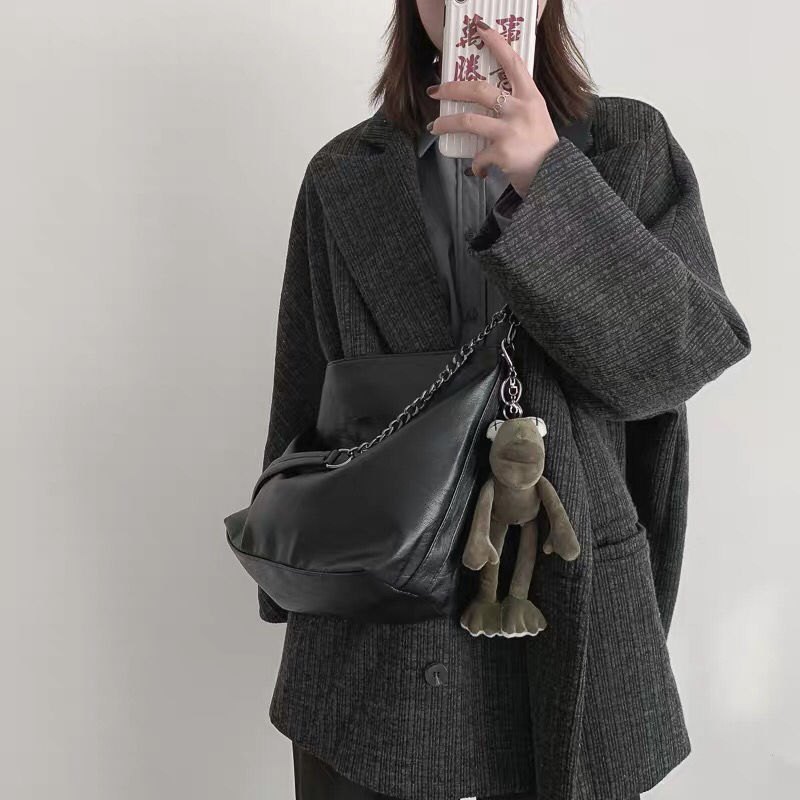 Túi đeo chéo dây rút thời trang nữ tính