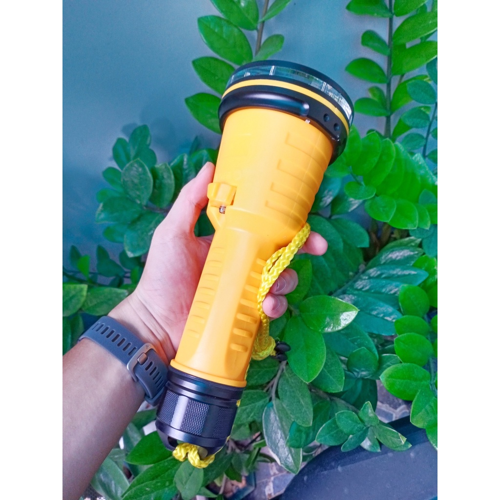 Đèn lặn biển Q9 chính hãng cao cấp