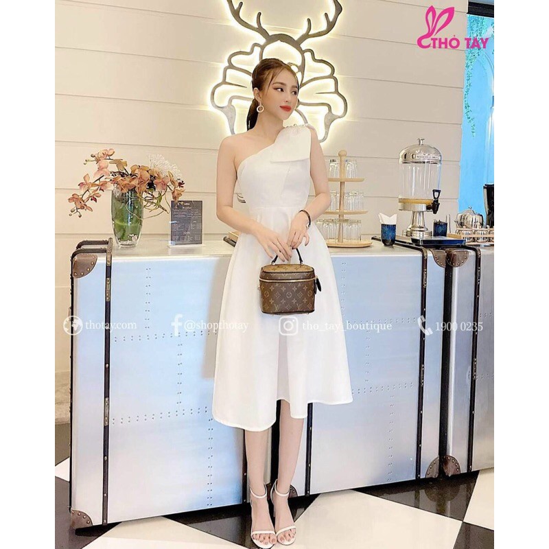 ĐẦM XOÈ LỆCH VAI ĐÓNG CƯỜM