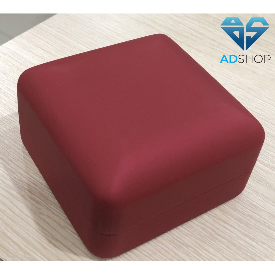 HỘP ĐỰNG NHẪN,BÔNG TAI NỮ TRANG CÓ ĐÈN LED, ĐỰNG NHẪN ĐÍNH HÔN, NHẪN CƯỚI