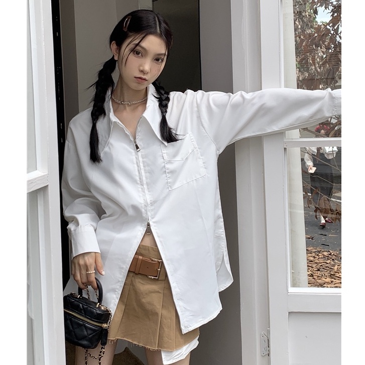 QKOOLE Áo sơ mi  tay dài dáng rộng màu trơn có khóa kéo đôi phong cách Hàn Quốc cho nữ