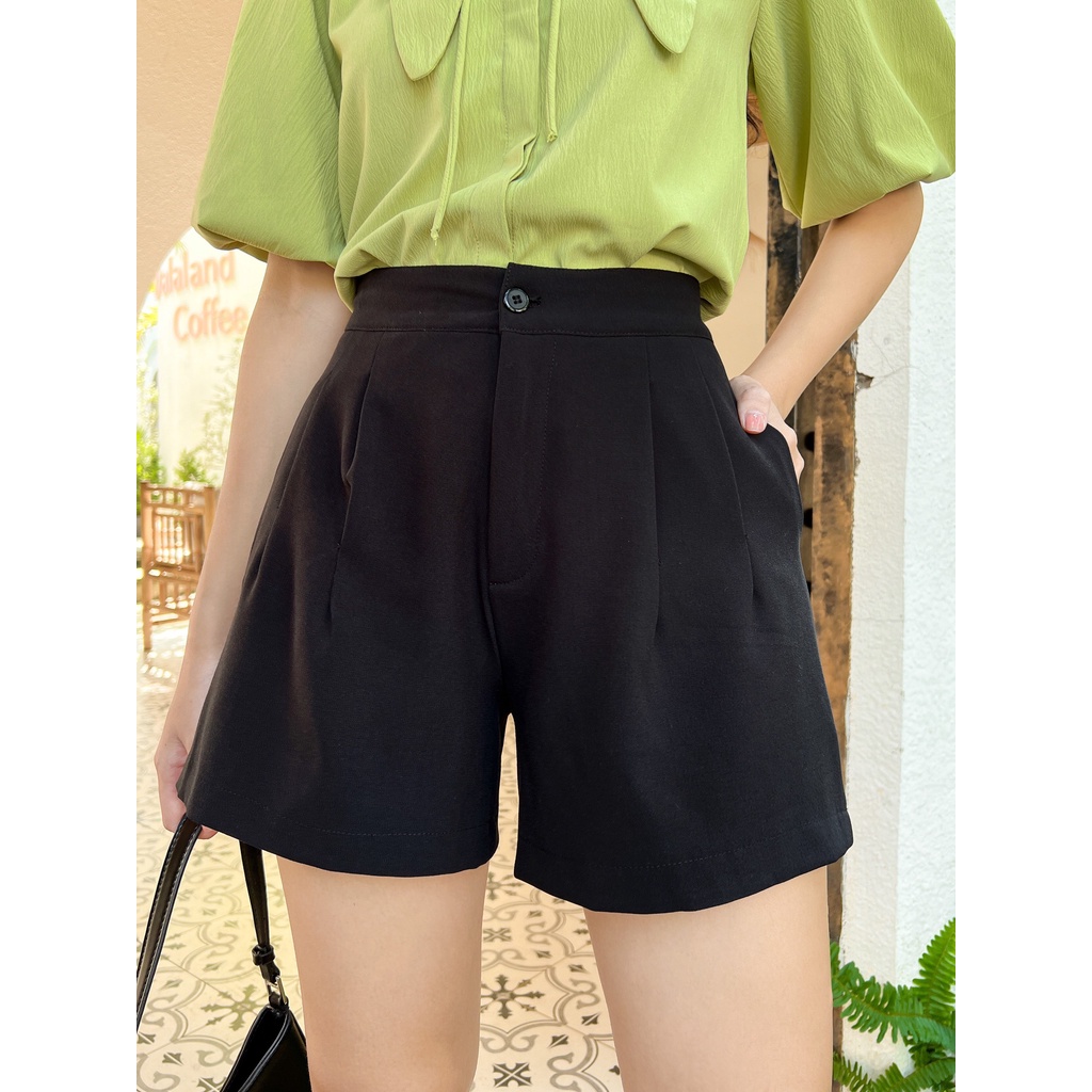 Quần đùi xẻ lai JAUNE- NOULA SHORT