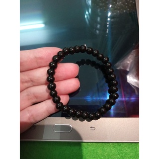 chuỗi đeo tay mẫu mới màu đen