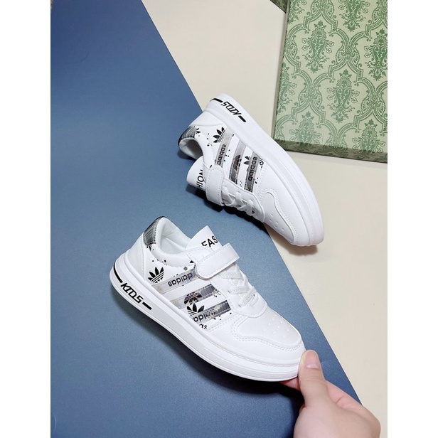 Guầy thể thao 3 vạch