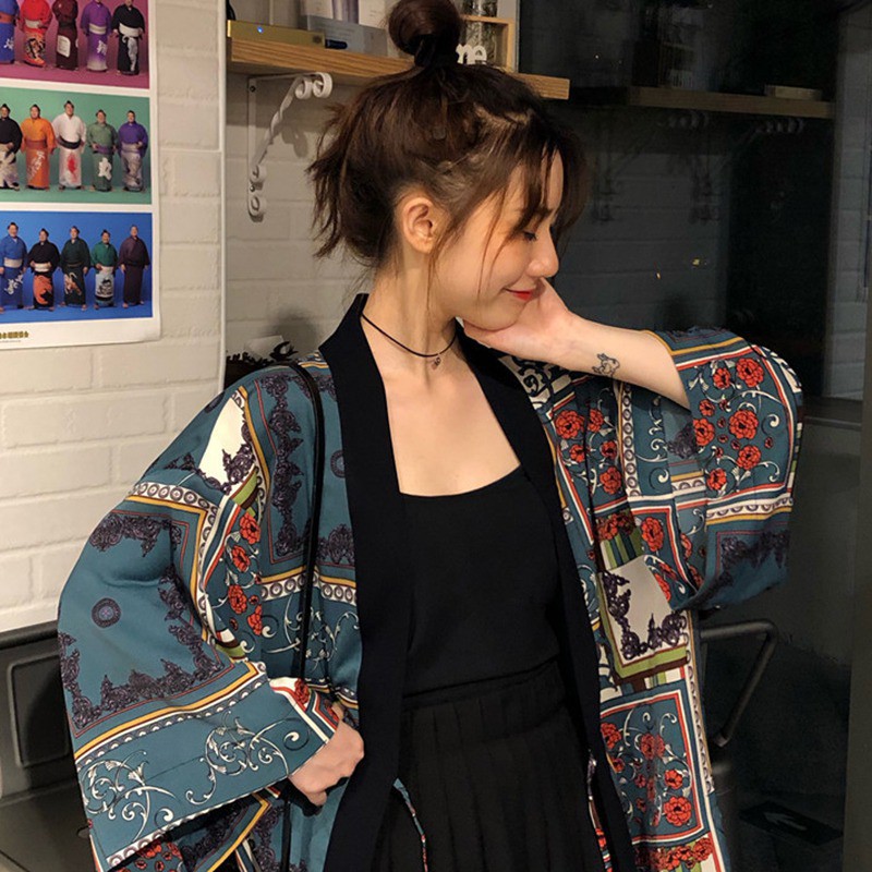 Áo khoác Kimono hoạ tiết in phong cách retro