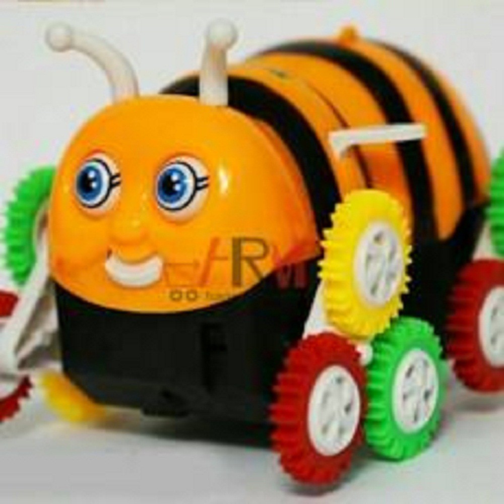 Ong nhào lộn 12 bánh, chạy pin ngộ nghĩnh